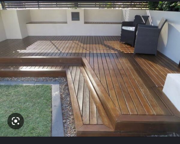 Pack lot 64x19mm Spotted Gum Decking